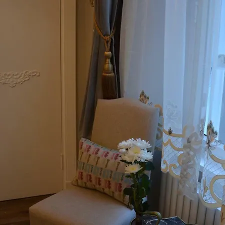 Luxury Flat In A Historic Building@blackfriars Street * Edinburgh
