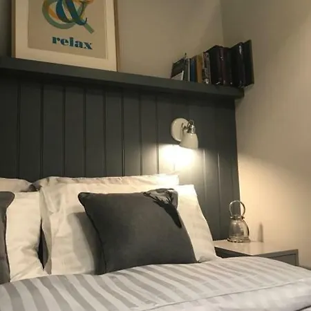 Luxury In Central Apartment Edinburgh
