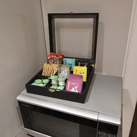 Slateford House Ground Floor Main Door エディンバラ