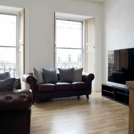 Central Flat 5 Minutes To Castle & Royal Mile Apartamento
