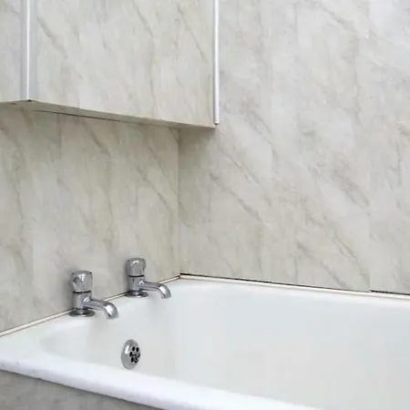Central Flat 5 Minutes To Castle & Royal Mile *