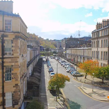 43 Flat 9 Montgomery Street