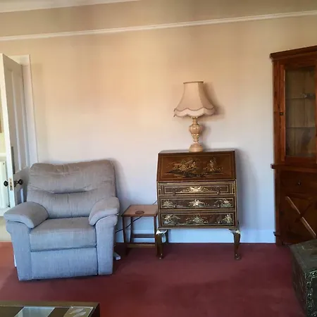 Cosy Cottage: Private Garden & Off-street Parking Apartment Edinburgh
