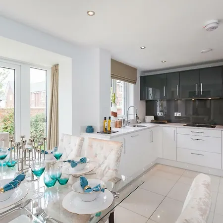 Showhouse