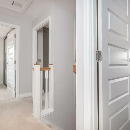Showhouse