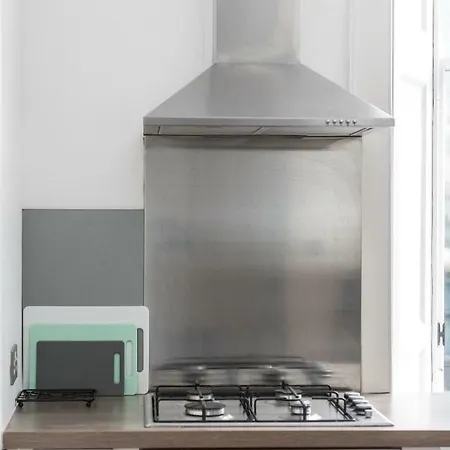 Charming, & Spacious Georgian 3 Bed *