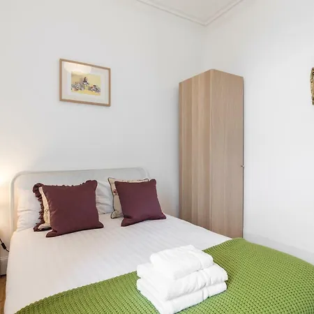 Fashionable And Spacious Portobello Διαμέρισμα *