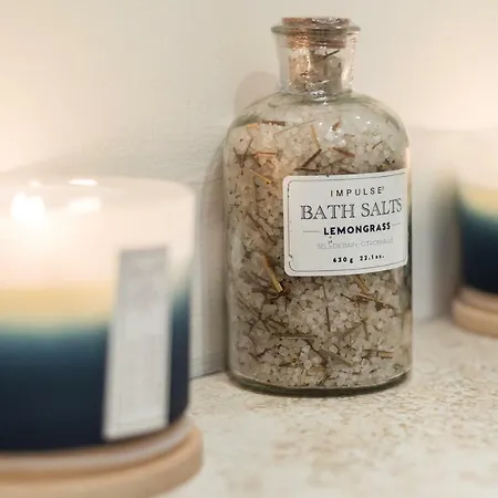 Apartment Grand & Spacious With Wifi *