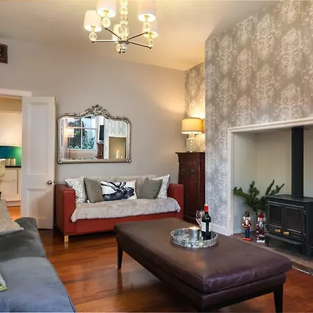 Relaxing, Central And Luxurious City Central Apt *