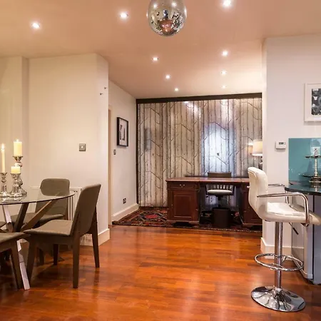 Appartement Relaxing, Central And Luxurious City Central Apt *
