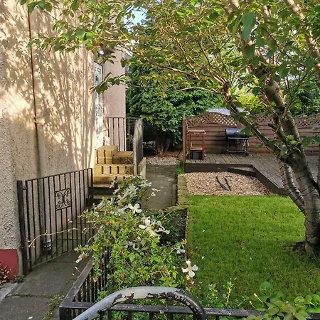 Loganlea Avenue *