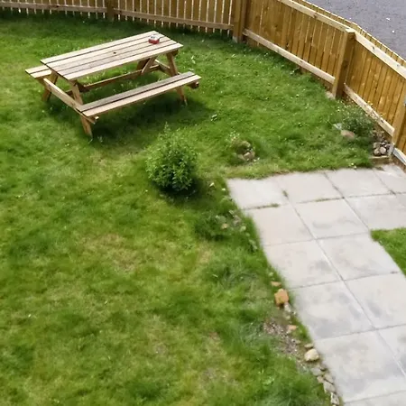 홈스테이 Broomhouse