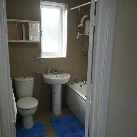 Sunny Pirniefield Grove Holiday home Edinburgh
