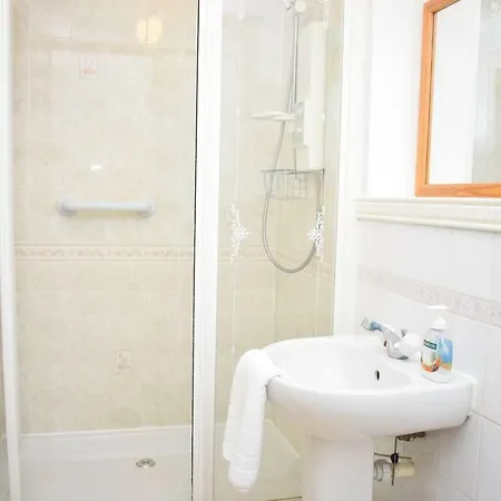 Apartment Lovely 3br In Beautiful Green Surroundings