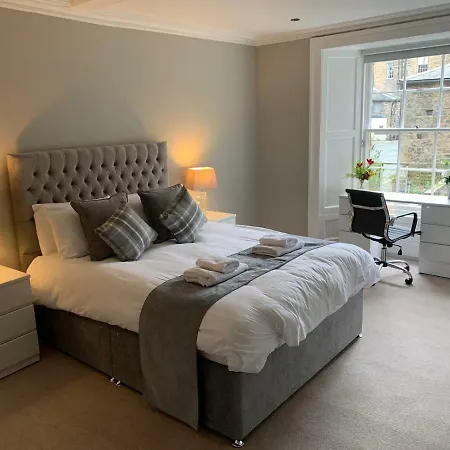 Newly Renovated In New Town Edimburgo