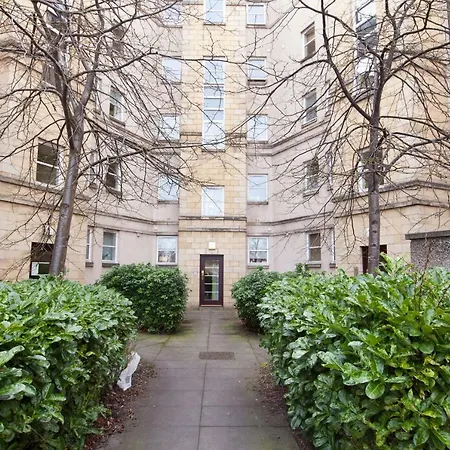 Amazing Apartments - Annandale St Near The Playhouse - Free Parking