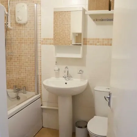 Apartment 47/2 Giles Street