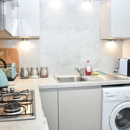 Apartment Lovely 2br In City Center, Short Walk To Castle *