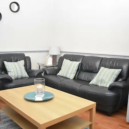 Apartment Lovely 2br In City Center, Short Walk To Castle