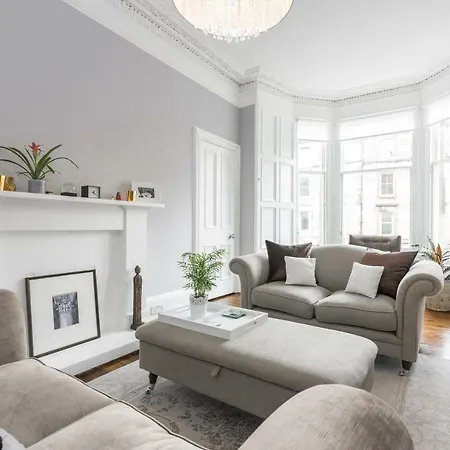 Scottish Stays - Calton Hill 2 Beds *