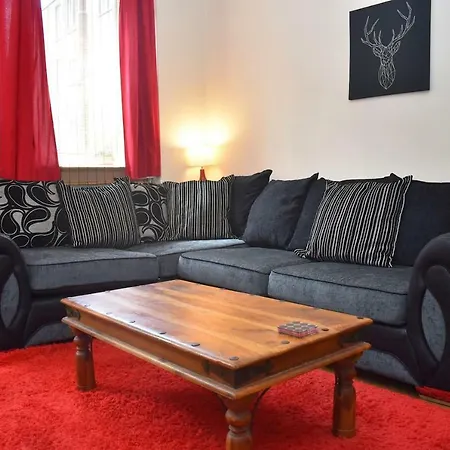 Homely, Contemporary And Bright 1br Apartment!