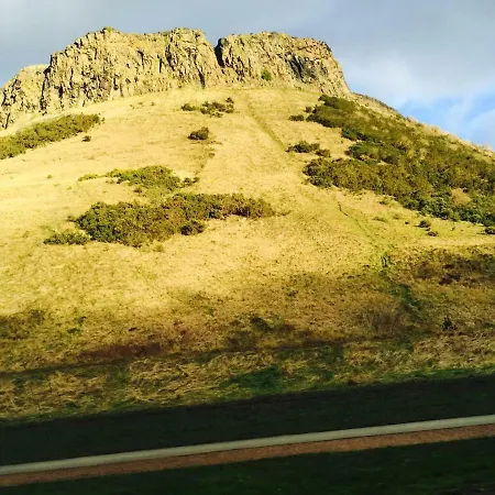 Arthur's View -hollyrood Palace Pad-wifi 公寓