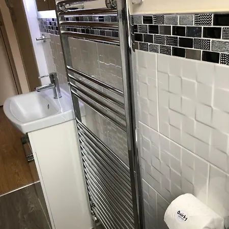 City Centre Retreat ✰ Great Location✰ Free Parking Apartamento