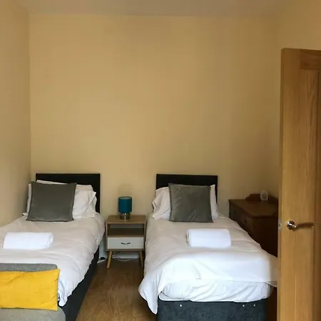 City Centre Retreat ✰ Great Location✰ Free Parking Apartamento