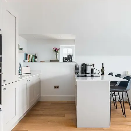 Luxurious Living In Gullane