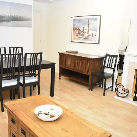 Two Bed City Centre With Private Parking Διαμέρισμα Εδιμβούργο
