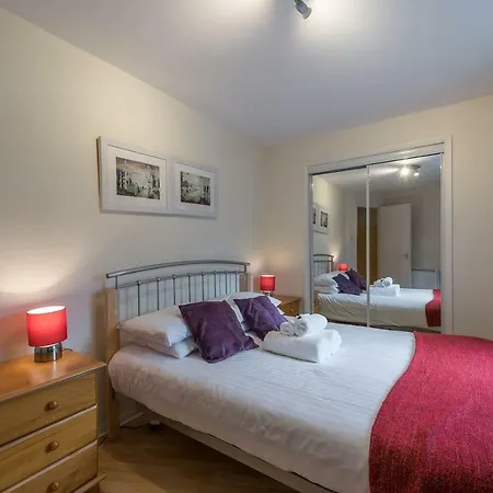 Two Bed City Centre With Private Parking Διαμέρισμα Εδιμβούργο