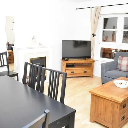 Διαμέρισμα Two Bed City Centre With Private Parking *