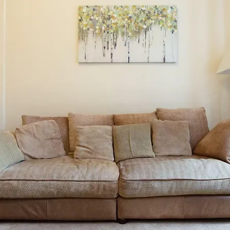 Fabulous Bright Central 2 Bed Flat - Great Value! Apartment Edinburgh