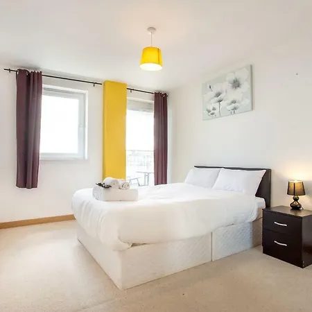 Apartment Beautiful 3br Seafront Apt. Balcony & Free Parking Edinburgh
