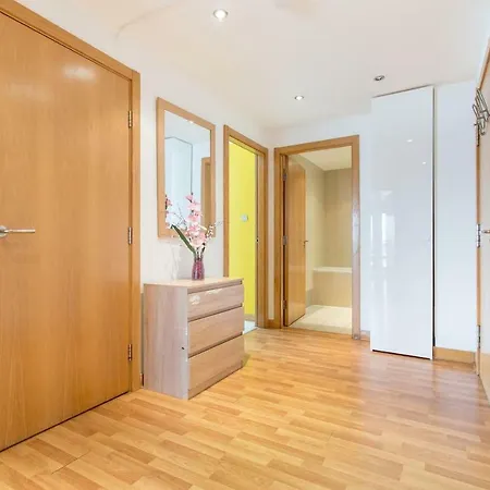 Apartment Beautiful 3br Seafront Apt. Balcony & Free Parking Edinburgh
