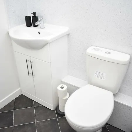 Modern & Bright 1 Bed For 4 Close To City Centre! Διαμέρισμα *