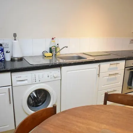 Homely 2br Apt In Residential Eastern شقة *