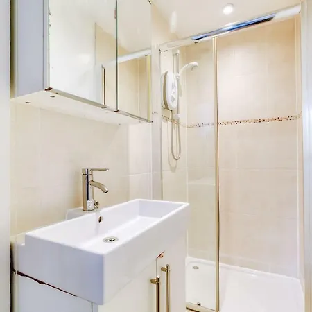 Διαμέρισμα Quiet Two Bed Near City Centre & Haymarket! Εδιμβούργο