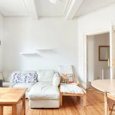Διαμέρισμα Quiet Two Bed Near City Centre & Haymarket! Εδιμβούργο