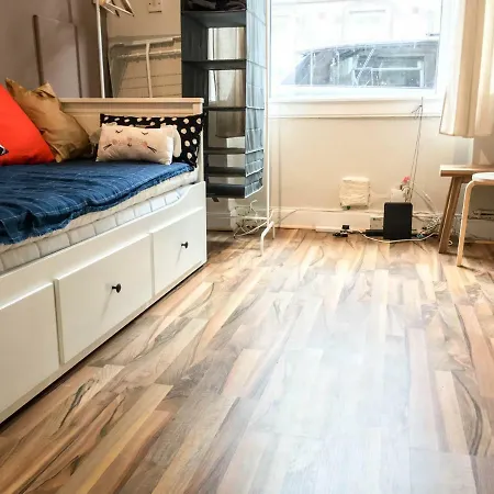 Bothwell * Superb City Centre Apartment *
