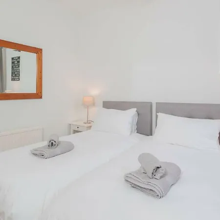 Central Main Door Cottage - Private Garden - 5 Mins From Princes Street Apartment Edinburgh