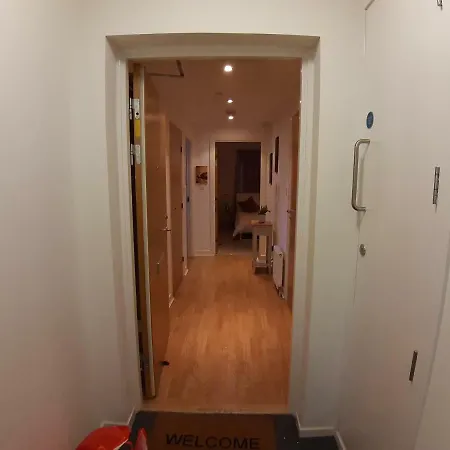 Penthouse Service Edimburgo