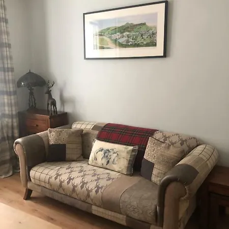 The Abbeyhill Bonnie Thistle Edinburgh