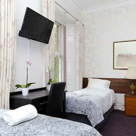 Park View House 3* Edinburgh