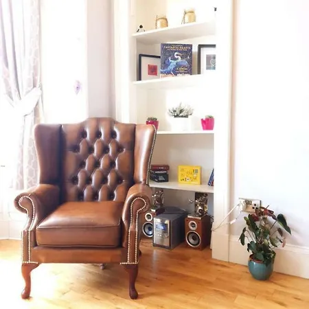 Apartment Newly Refurbished Duplex In City Centre *