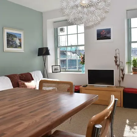 Castle Views In Spacious 2 Bed Georgian Flat Διαμέρισμα