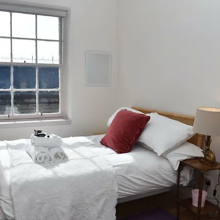 Διαμέρισμα Castle Views In Spacious 2 Bed Georgian Flat