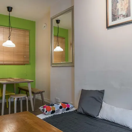 Edina * Bright City Centre Apartment *