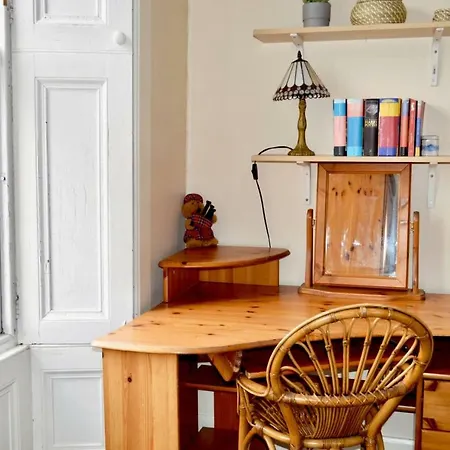 Charismatic 3 Bedroom Flat With Harry Potter Themes Edinburgh