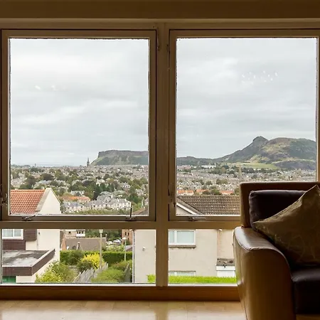Blackford Apartment *
